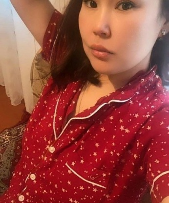 Живу в Москве, и у меня есть все условия для нашей незабываемой встречи. Нежная и страстная, я готова окунуться с тобой в мир наслаждения и сексуальных утех. Мои услуги включают классический секс, оральный секс, анальный секс, эротический массаж и многое другое. У меня отличные отзывы от предыдущих клиентов, и наши фото подтверждают мою красоту и сексуальность. Позвони мне и мы организуем встречу, которую ты никогда не забудешь. 😉💋 1740, 28 лет